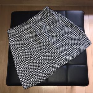 Cute Patterned Business Casual Skirt